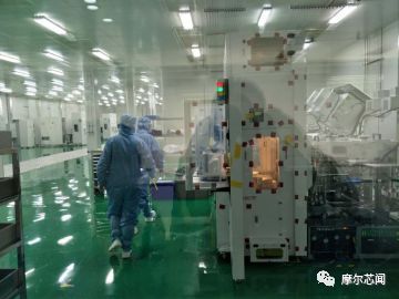 屹唐半導體北京工廠實現突破 首臺設備成功下線，首批產品交付長江存儲等客戶